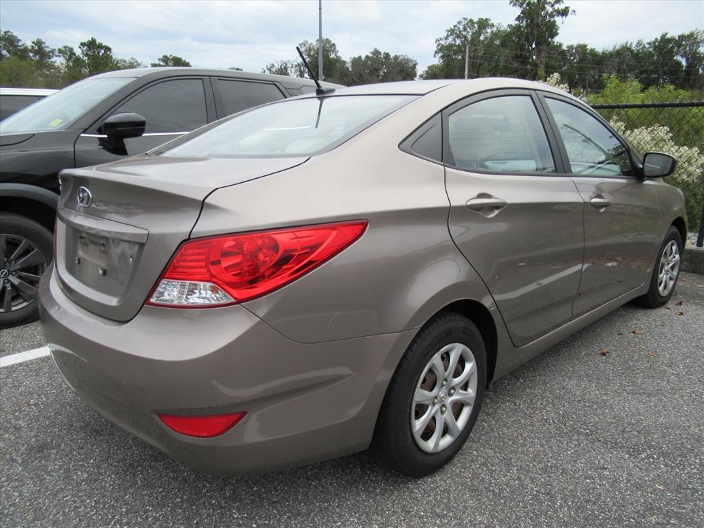 2014 Hyundai Accent GLS photo 4