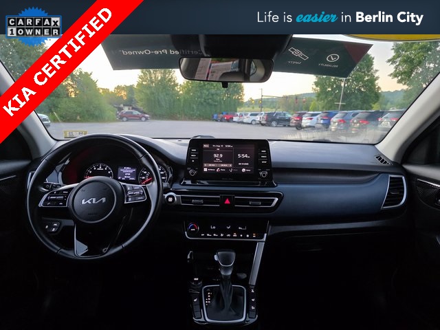 2023 Kia Seltos S photo 17