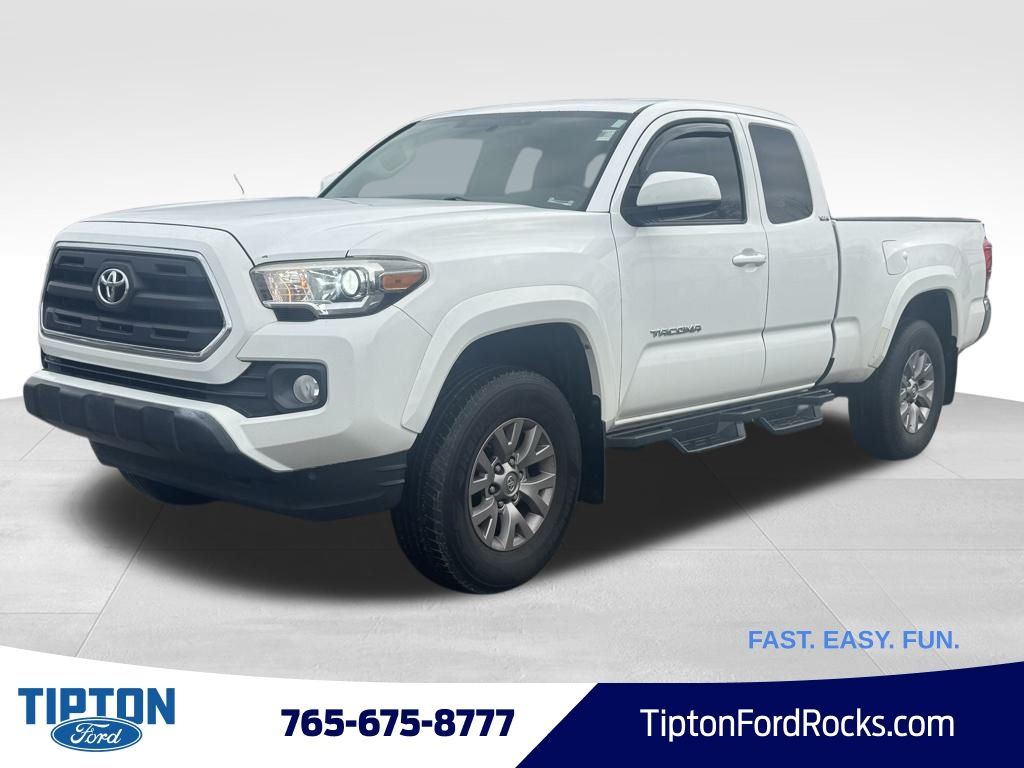 2017 Toyota Tacoma SR5's photo