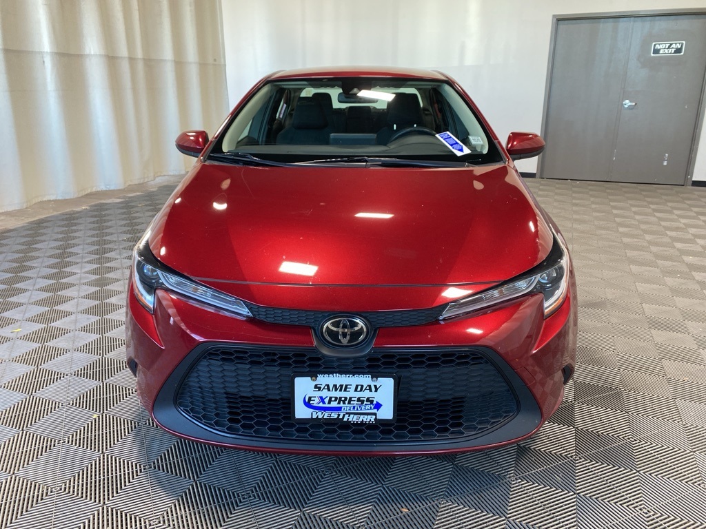 2022 Toyota Corolla LE photo 2
