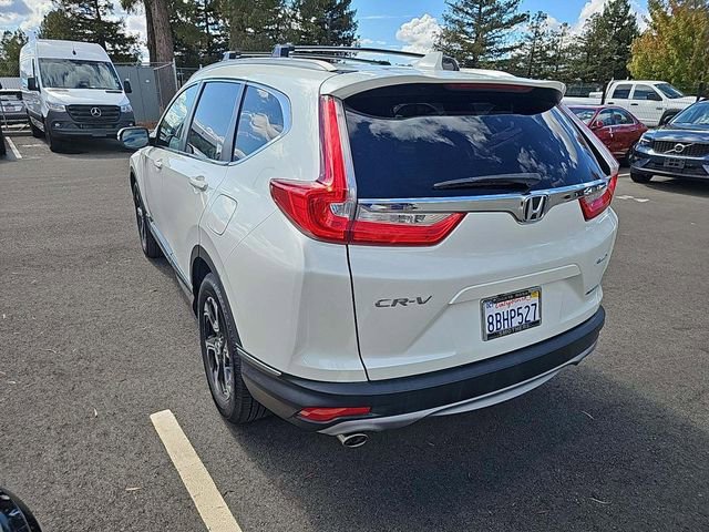 2017 Honda CR-V Touring photo 3