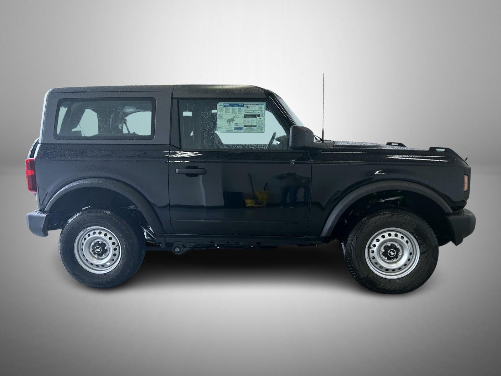 2025 Ford Bronco Base photo 2