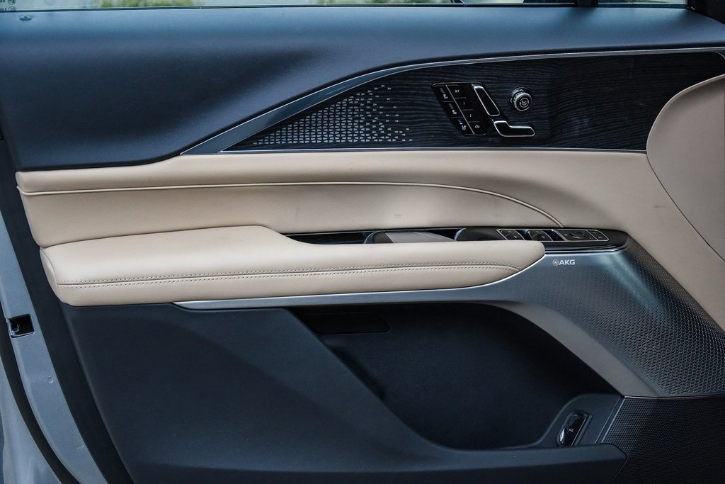 2024 Cadillac Lyriq Sport photo 23