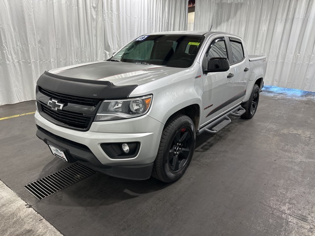 2019 Chevrolet Colorado LT photo 2