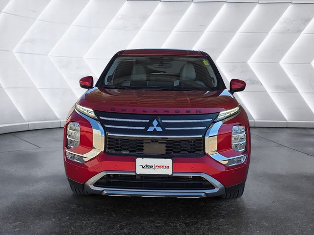 2025 Mitsubishi Outlander SE photo 2