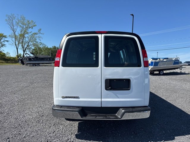 2023 Chevrolet Express Cargo Van 2500 photo 6