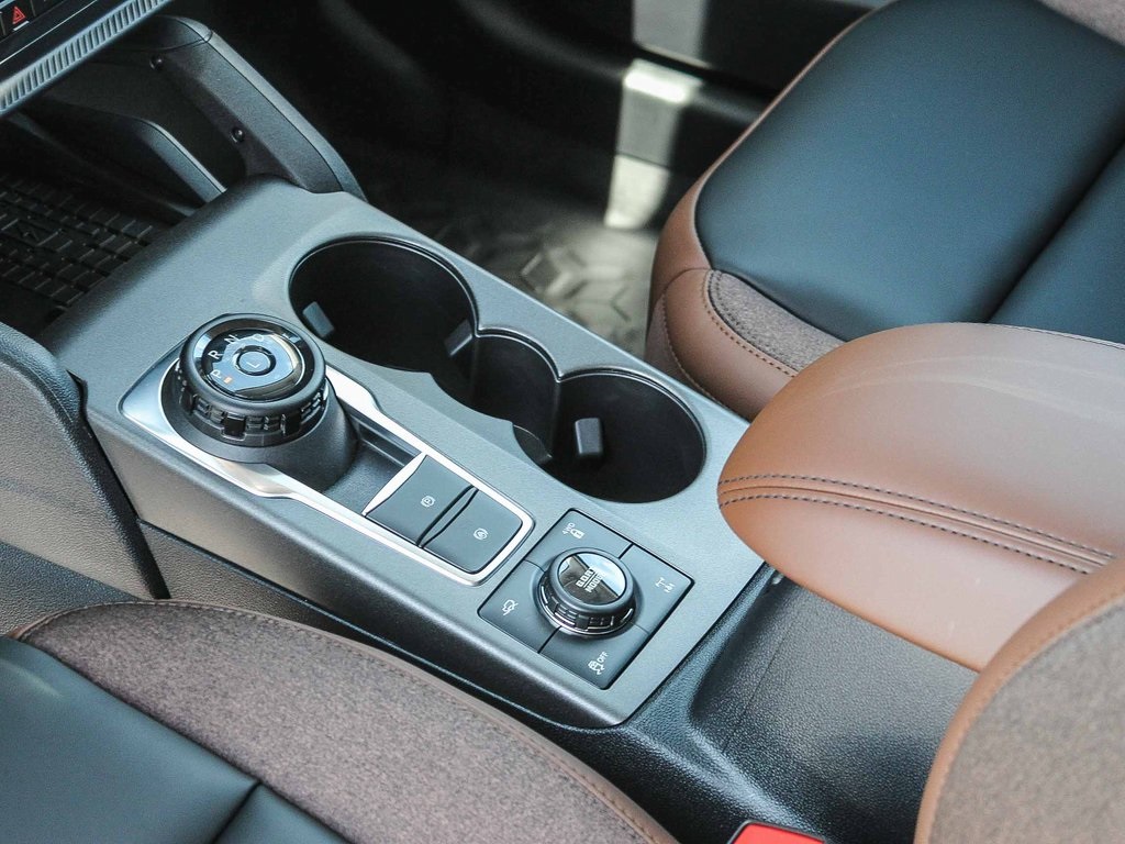 2025 Ford Bronco Sport Outer Banks photo 19