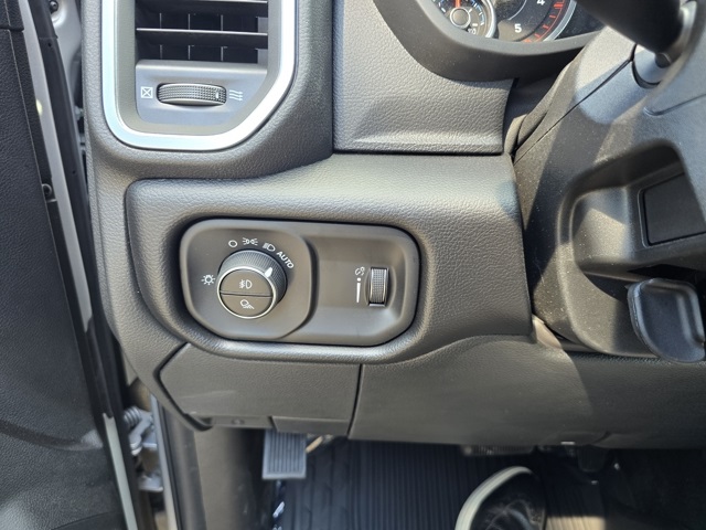2026 Ram 2500 Big Horn photo 12