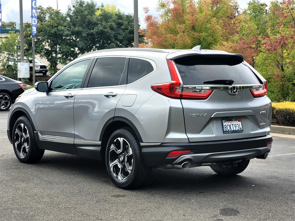 2018 Honda CR-V Touring photo 6