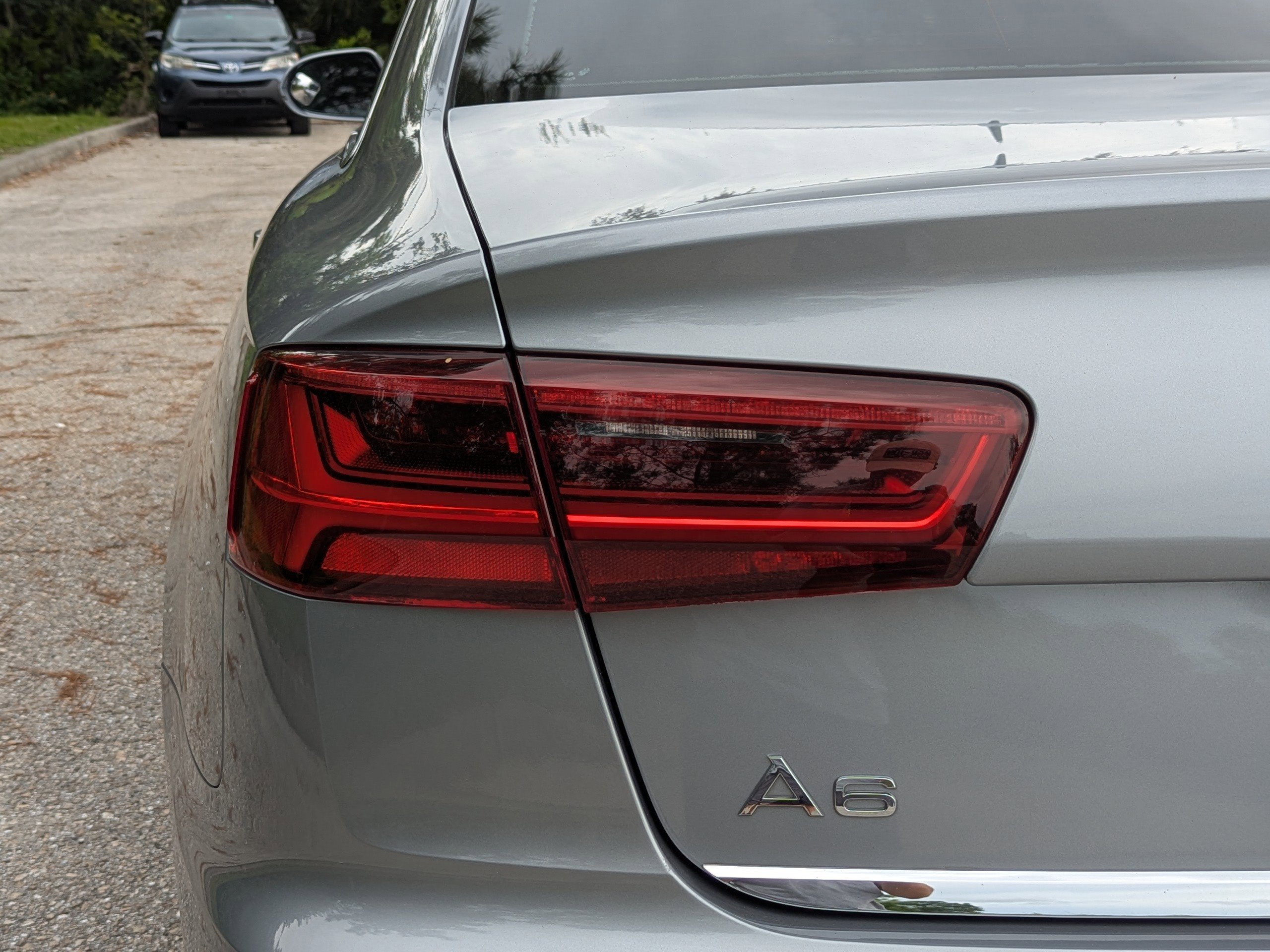 2017 Audi A4 Ultra Premium photo 10