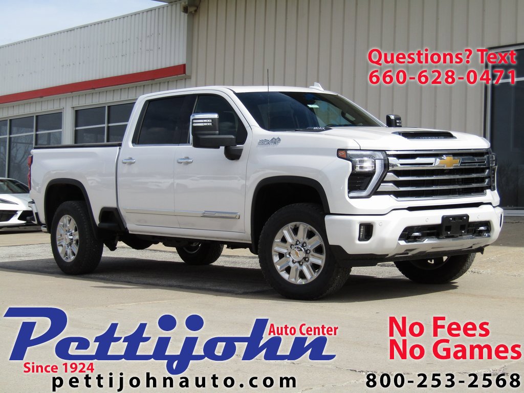 New 2025 Iridescent Pearl Tricoat Chevrolet High Country image 1