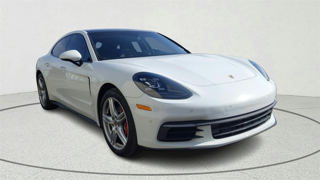 2017 Porsche Panamera 4