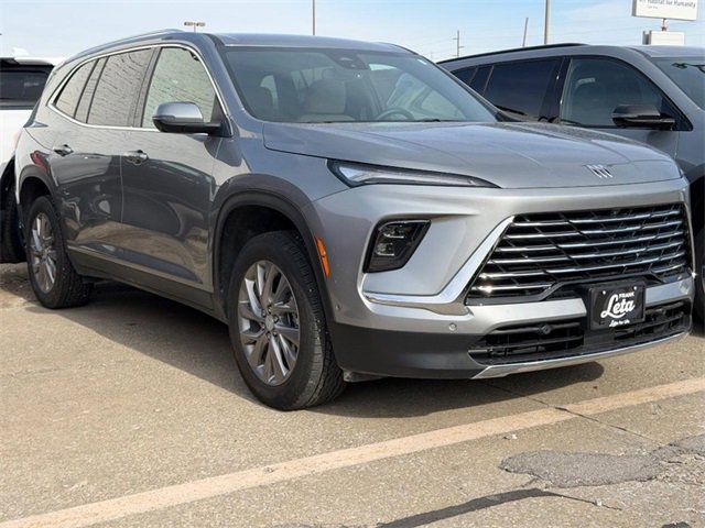 2025 Buick Enclave Preferred's photo