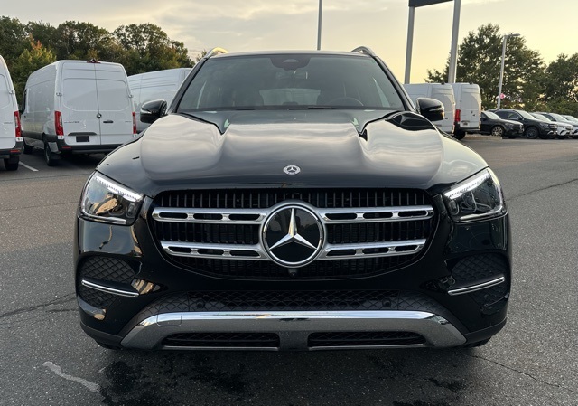 2025 Mercedes Benz GLE 450 4MATIC photo 2