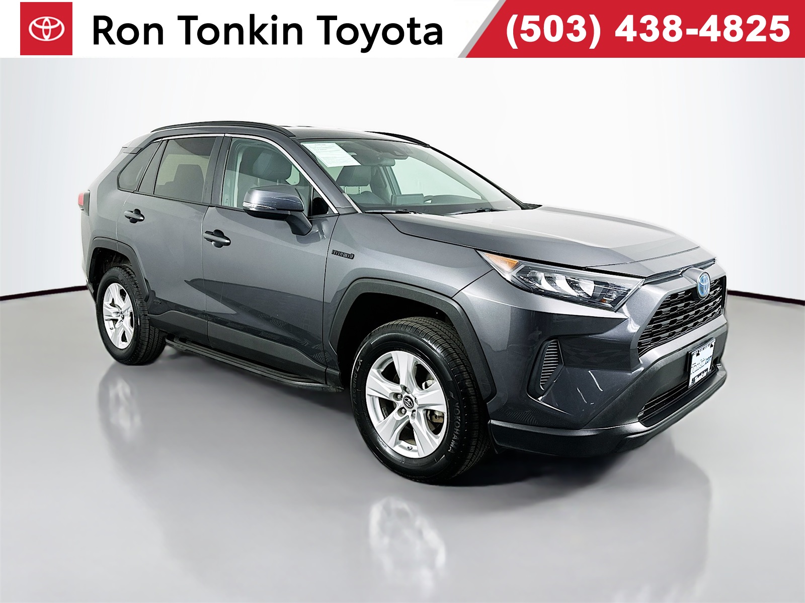 2020 Toyota RAV4 LE's photo