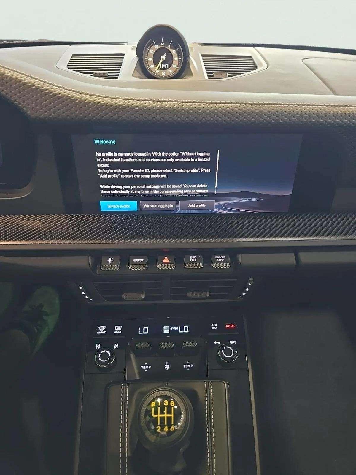 2026 Porsche 911 GT3 Touring photo 7