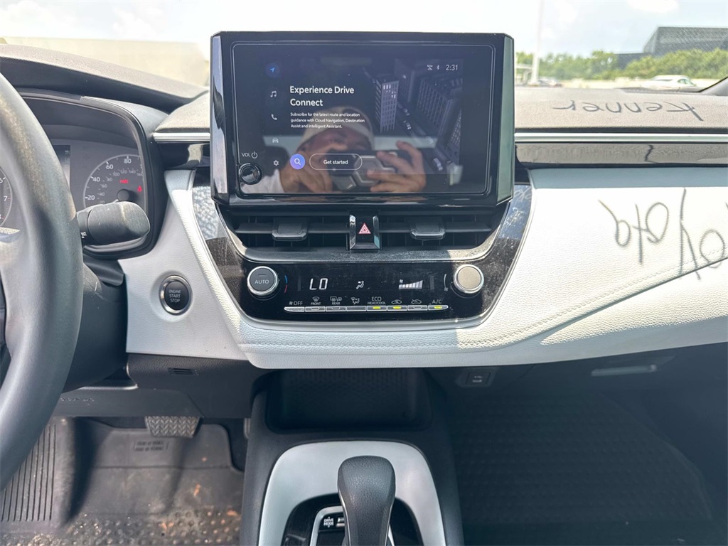 2025 Toyota Corolla SE photo 23