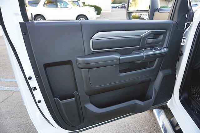 New 2023 Bright White Clear-Coat Exterior Paint RAM TRADESMAN Chassis Cab image 20