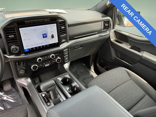 2024 Ford F-150 XLT photo 2