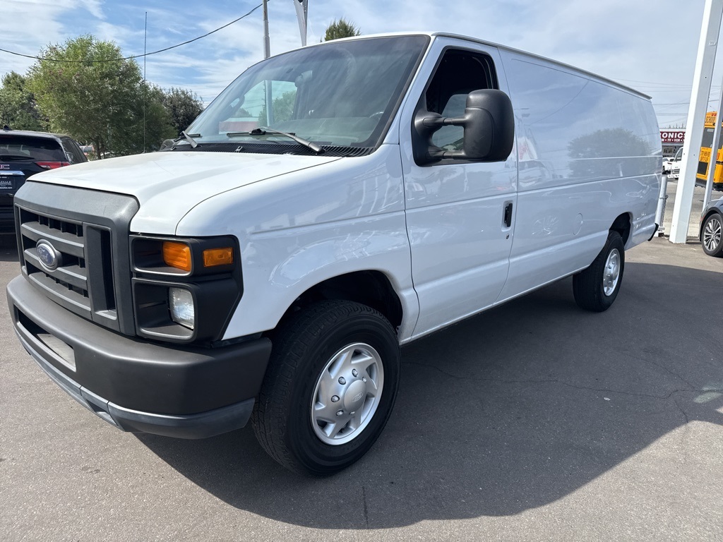 2014 Ford E-350 photo 2