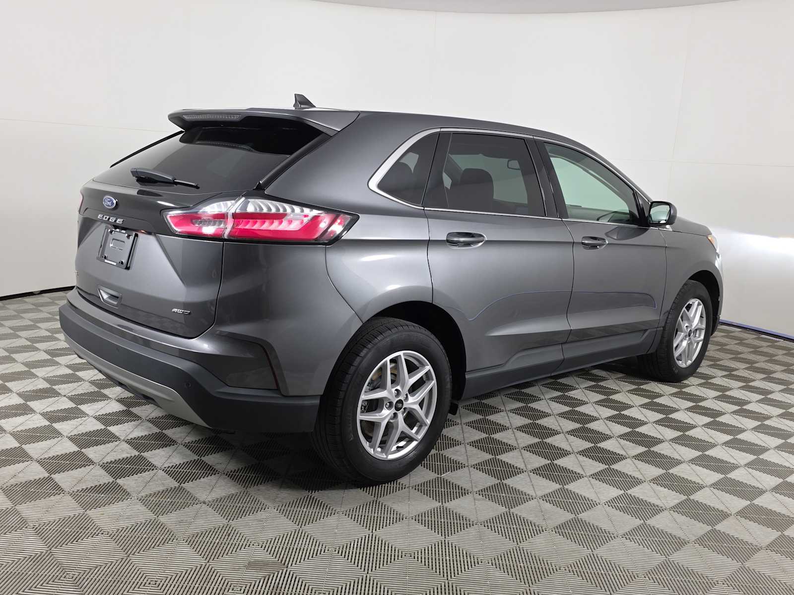 2023 Ford Edge SEL photo 10