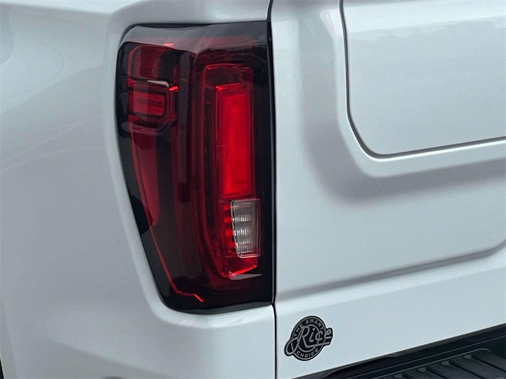 2025 Gmc Sierra 1500 SLT photo 10
