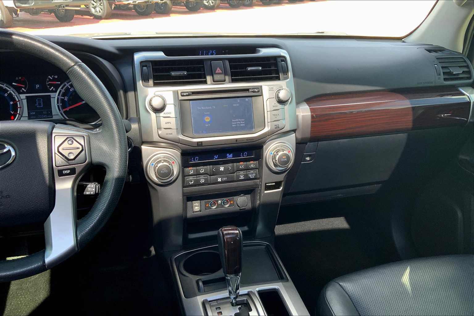 2014 Toyota 4Runner Limited photo 6
