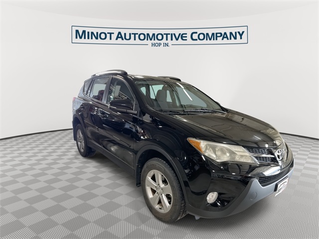 Used 2013 Toyota RAV4 XLE with VIN 2T3RFREV9DW034776 for sale in Minot, ND