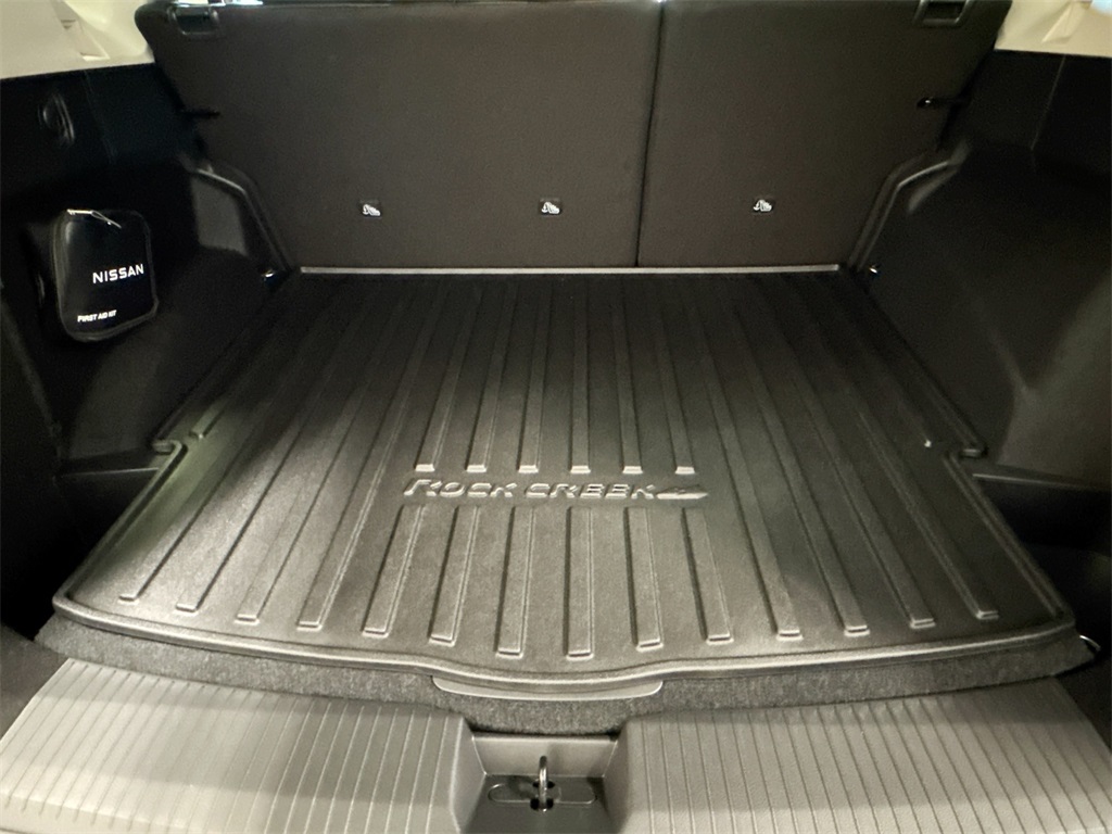 2026 Nissan Rogue SV photo 15