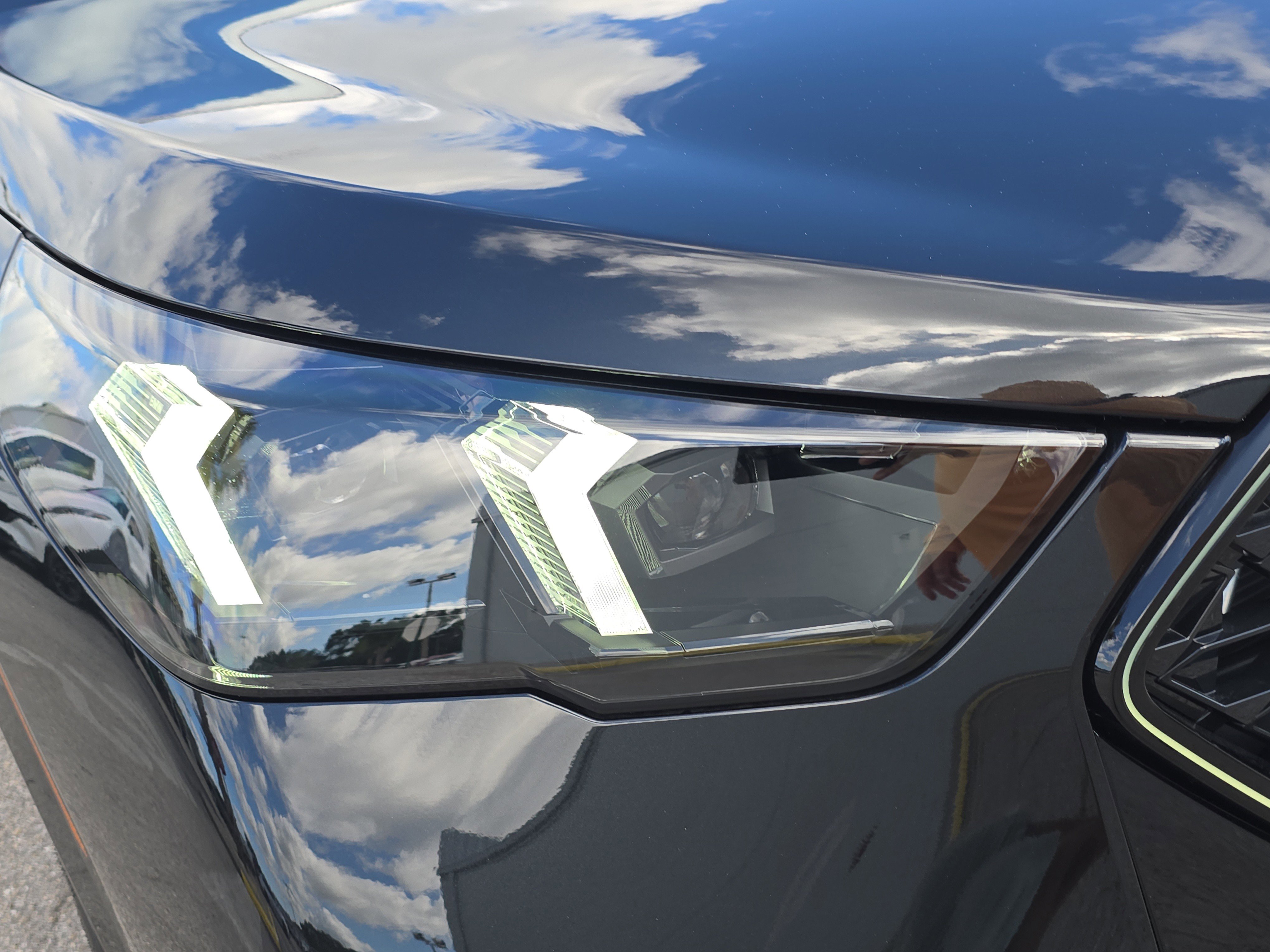 2025 Bmw X4 xDrive28i photo 2