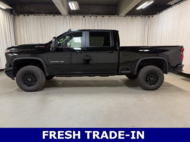 2024 Chevrolet Silverado 2500HD ZR2 photo 9