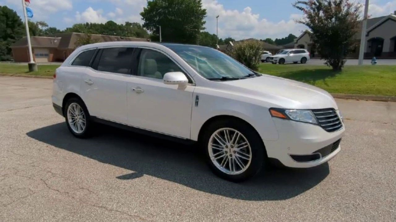 Used 2019 Lincoln MKT Base with VIN 2LMHJ5AT6KBL02934 for sale in Jackson, TN
