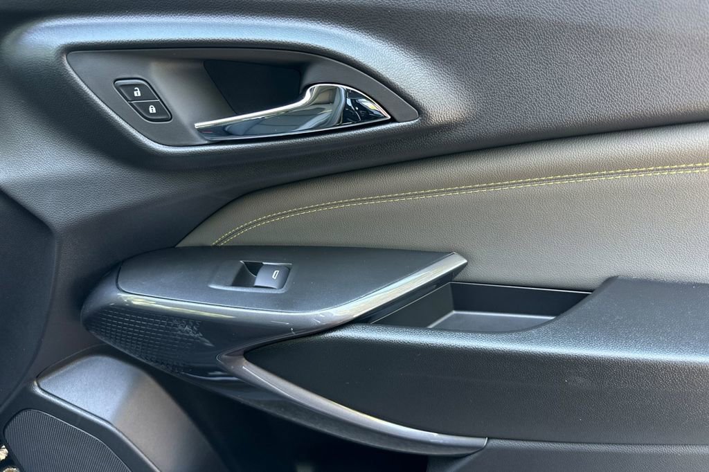 2025 Chevrolet Trax ACTIV photo 17