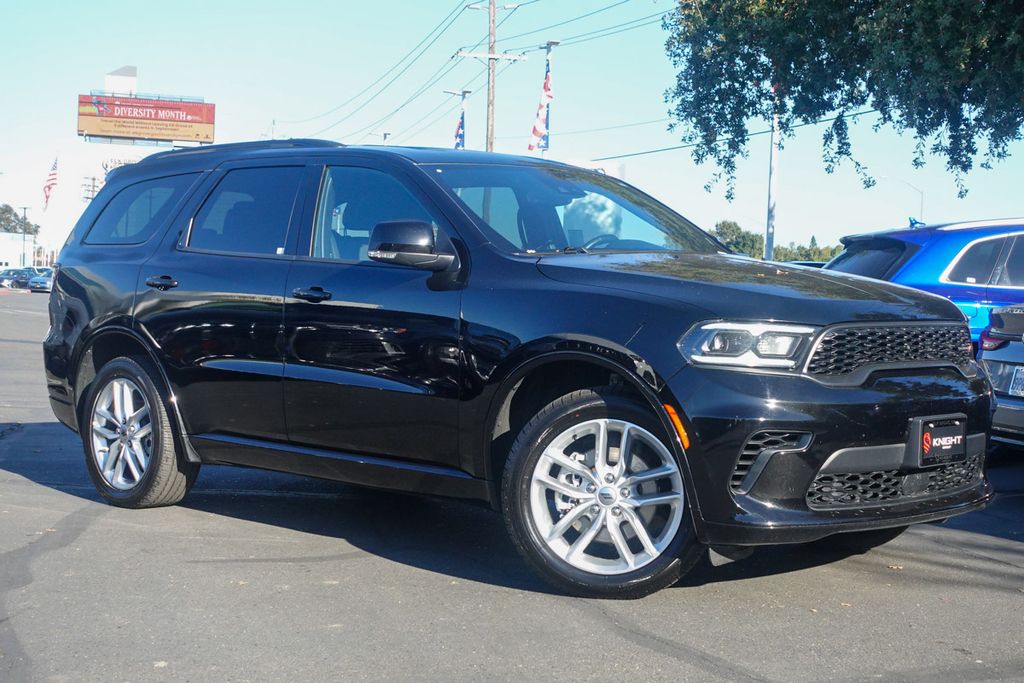 2024 Dodge Durango GT photo 2