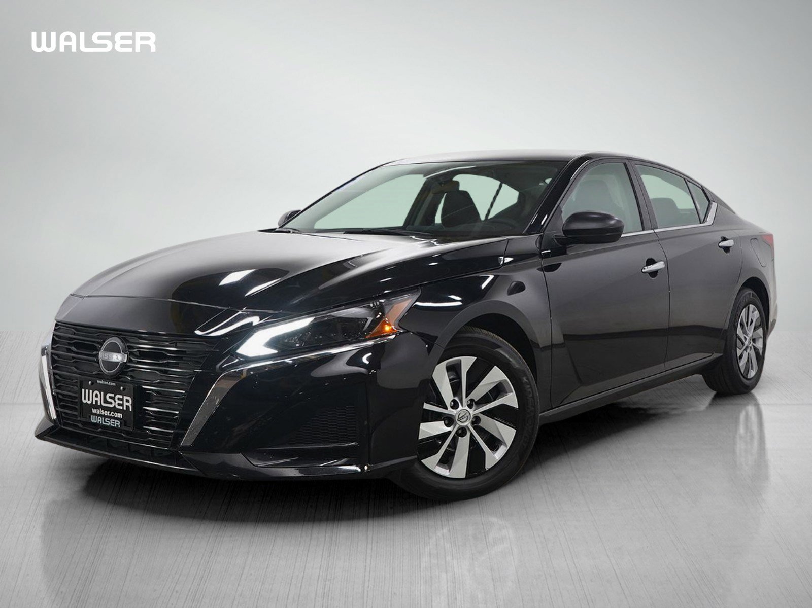 2025 Nissan Altima S's photo