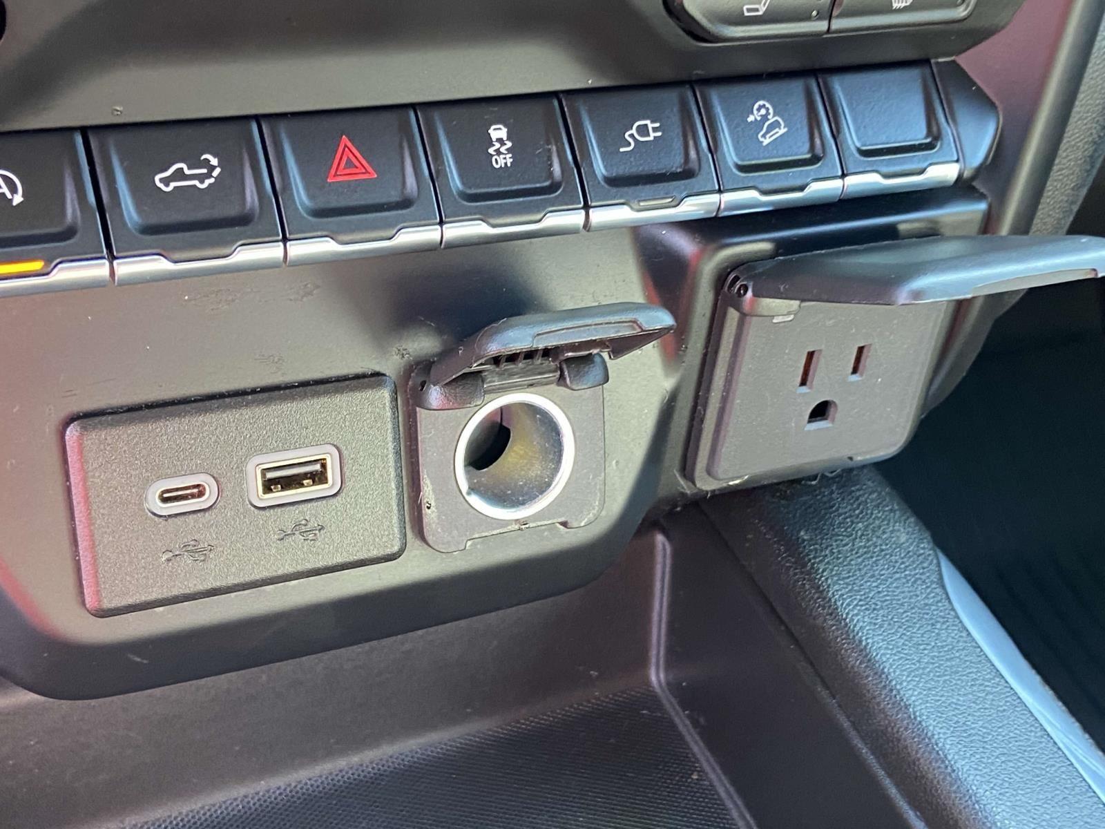 2020 Chevrolet Silverado 1500 LT Trail Boss photo 12