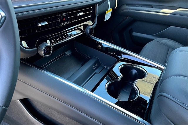 2025 Chevrolet Tahoe LS photo 12
