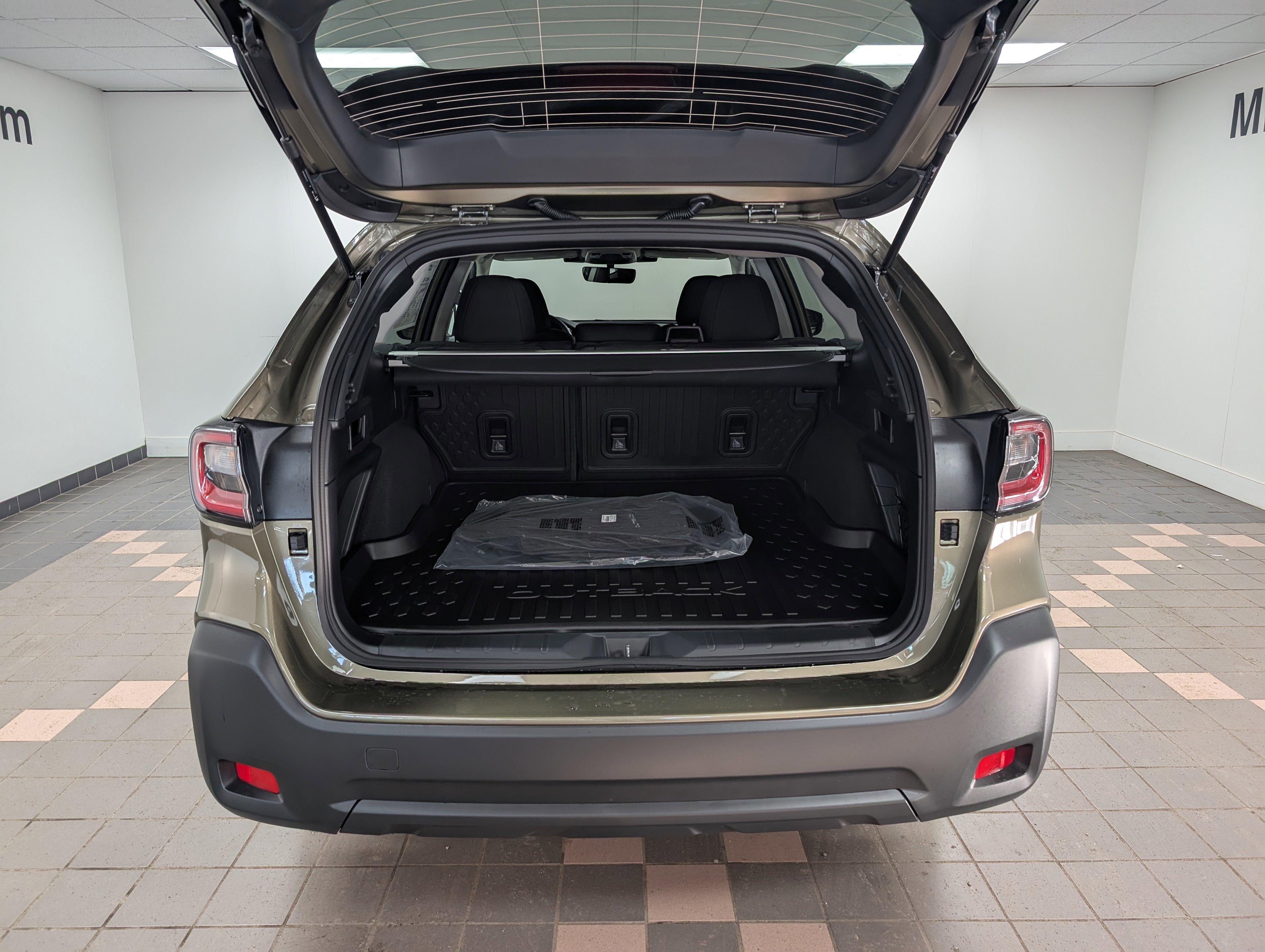 2025 Subaru Outback Premium photo 7