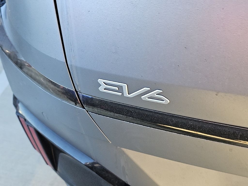 2023 Kia EV6 GT photo 2