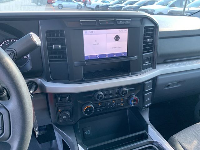 2024 Ford F-350 photo 17