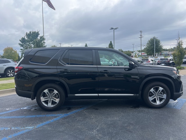 2024 Honda Pilot EX-L photo 5