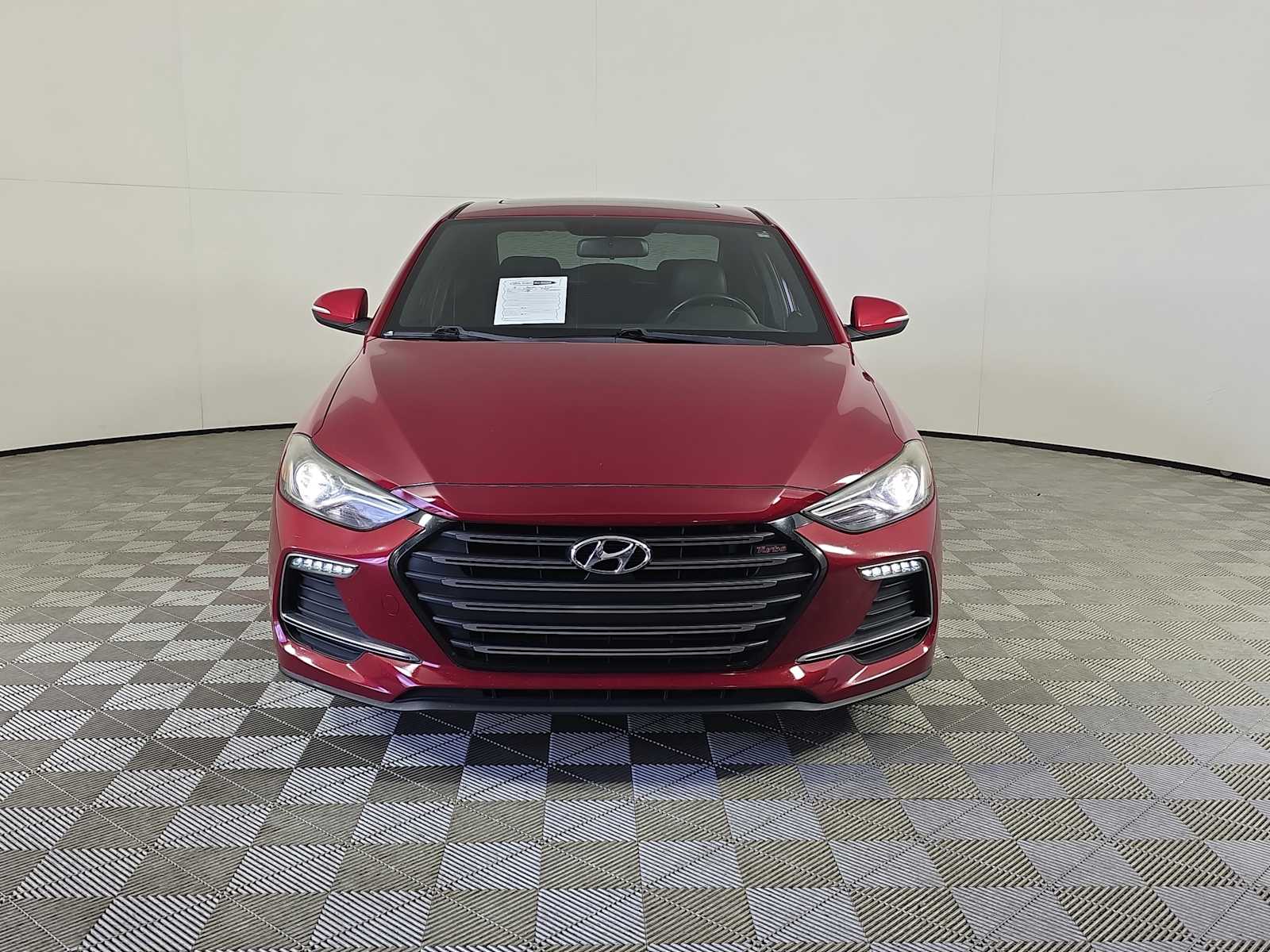 2018 Hyundai Elantra Sport photo 2