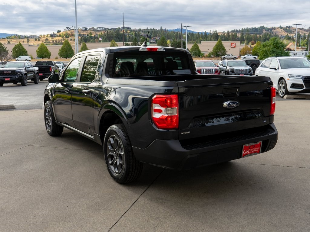 2022 Ford Maverick XLT photo 3
