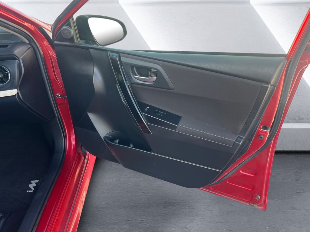2018 Toyota Corolla iM Base photo 15