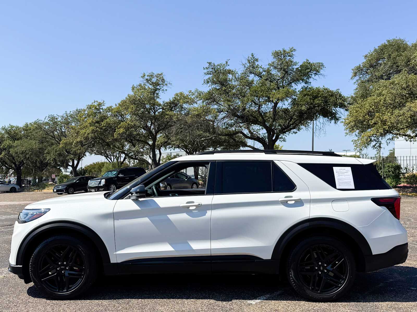 2025 Ford Explorer ST photo 2