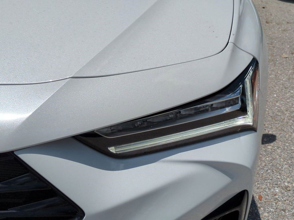 2025 Acura TLX Technology photo 10