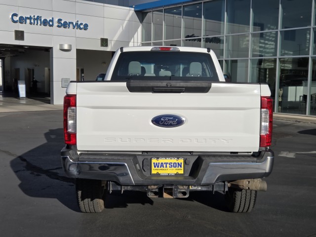 2017 Ford F-350 Platinum photo 5