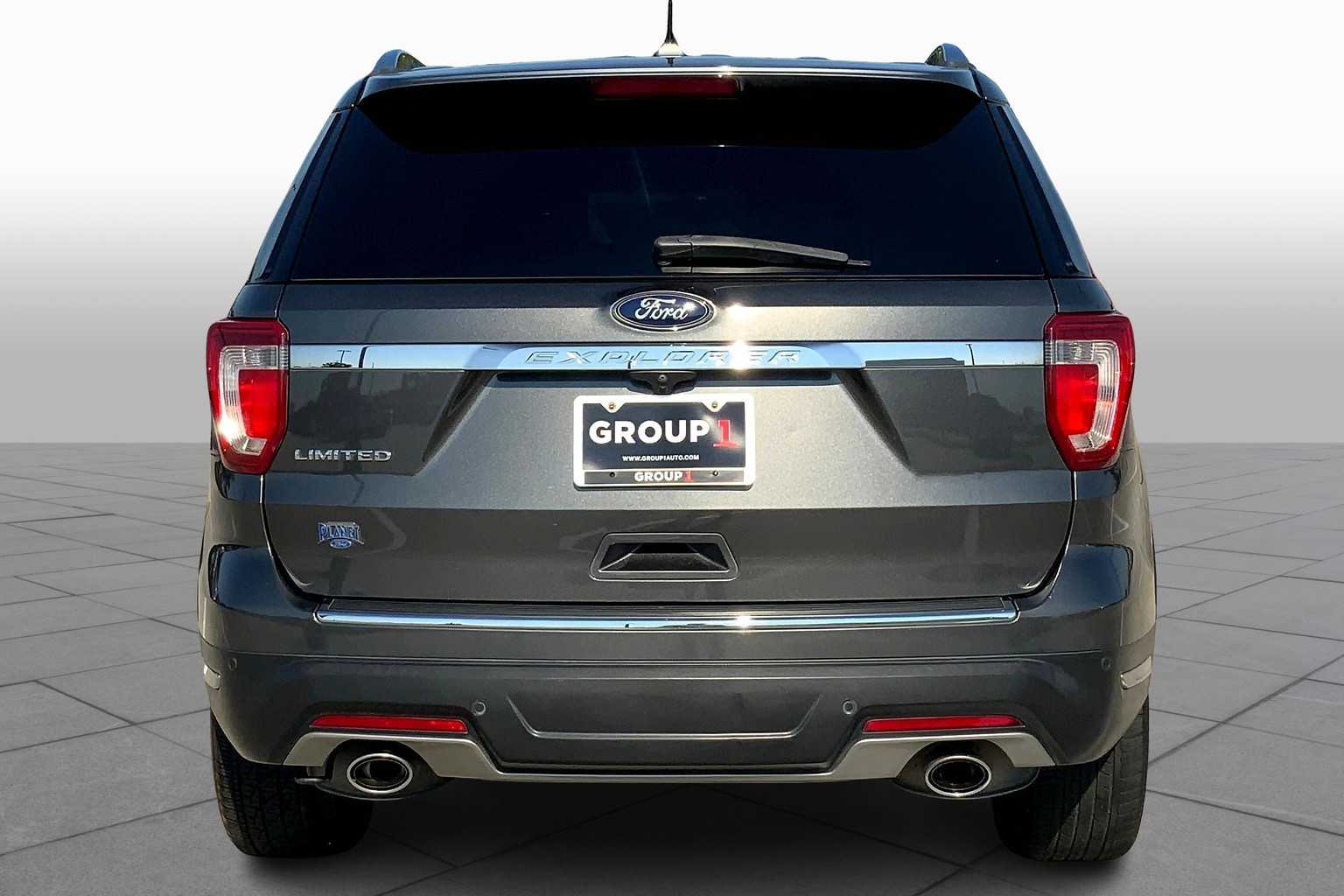 2018 Ford Explorer Limited photo 4