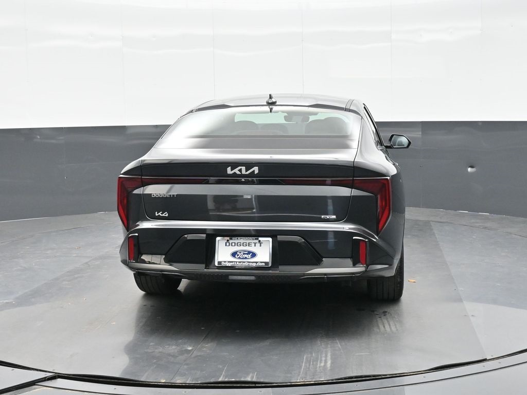 2025 Kia K4 GT-Line photo 7