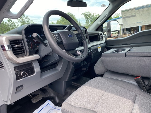 2025 Ford F-250 XL photo 24